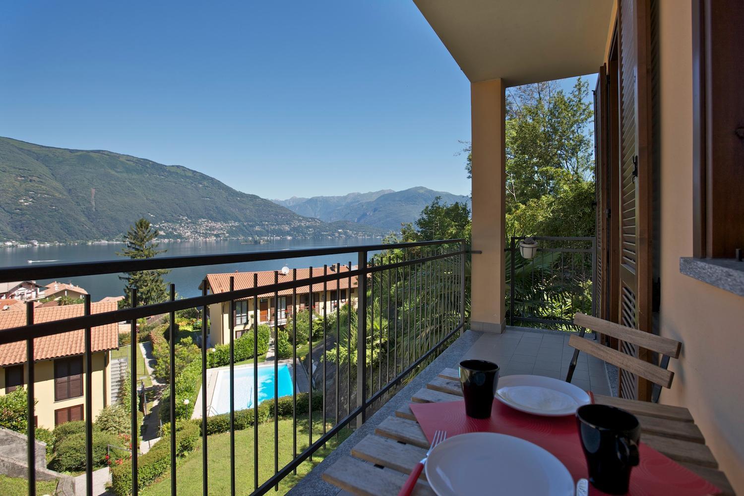 Pino Lago Maggiore Residenz La Fonte Studios מראה חיצוני תמונה