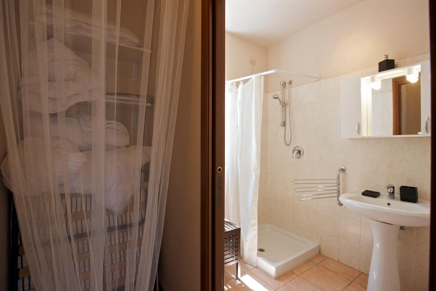 Pino Lago Maggiore Residenz La Fonte Studios מראה חיצוני תמונה