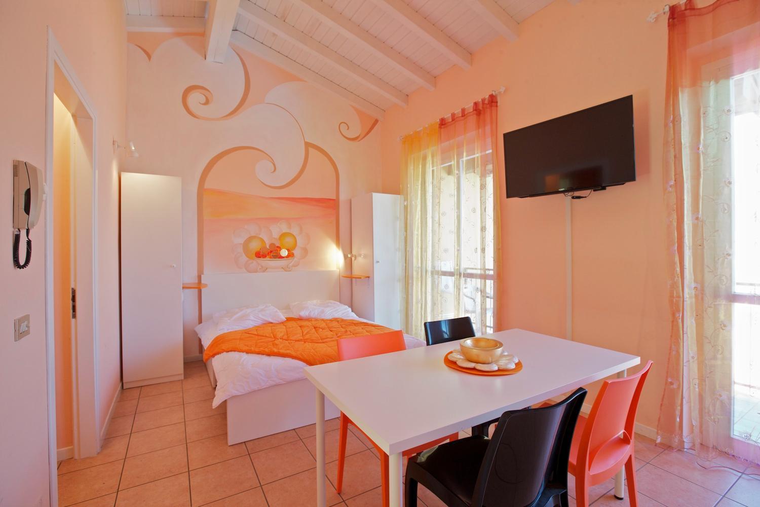 Pino Lago Maggiore Residenz La Fonte Studios חדר תמונה